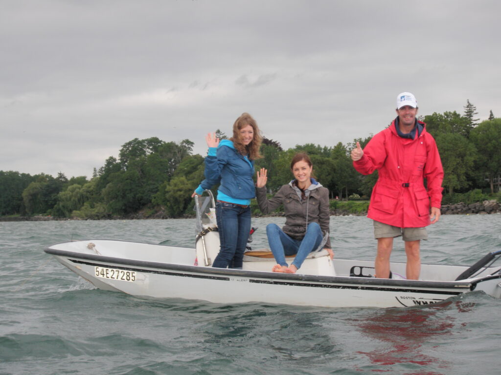 Olga, Maria and Alex... manning the 10K feeding station boat!